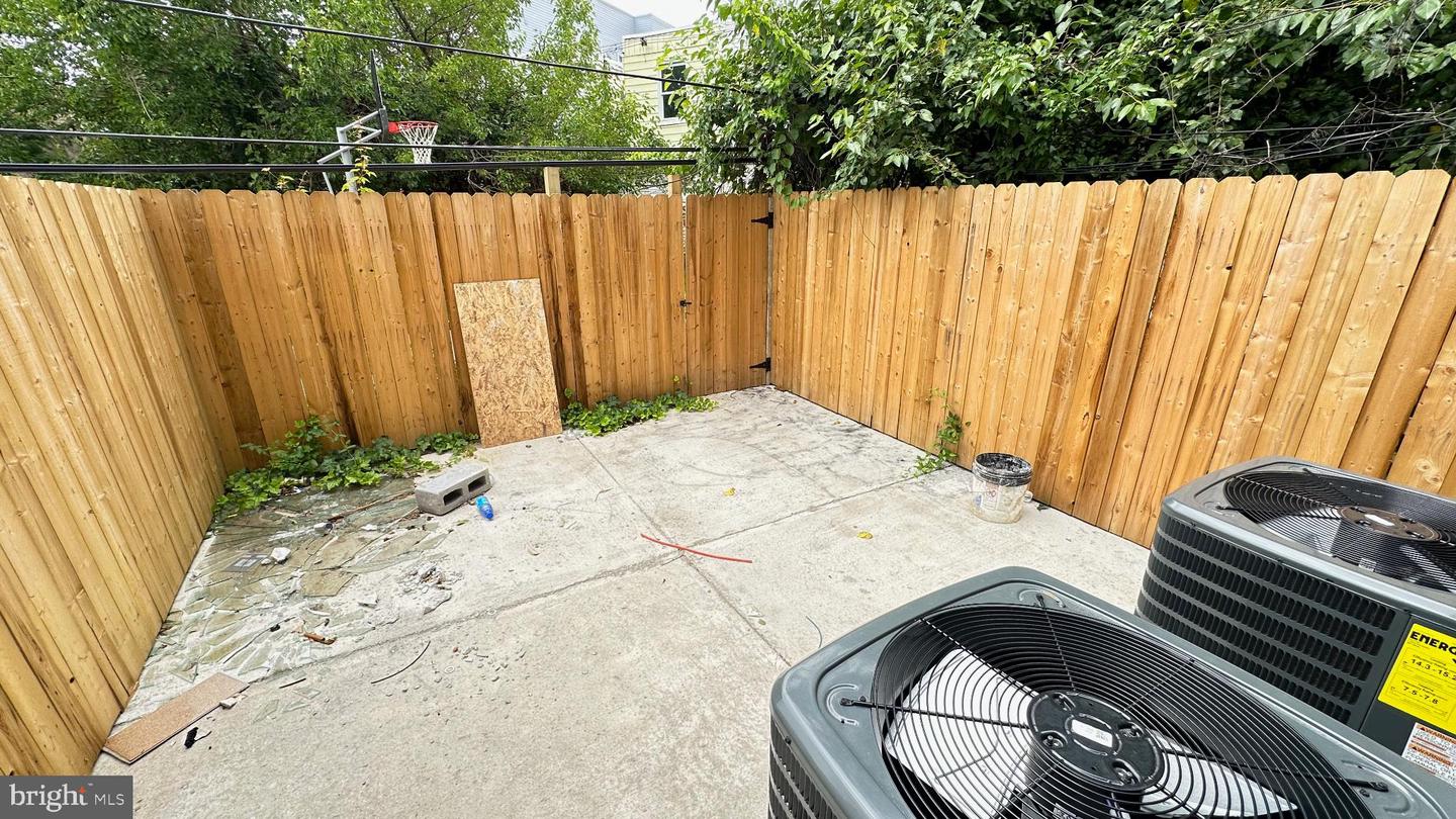 3924 N 13th St #a Property Photo 3