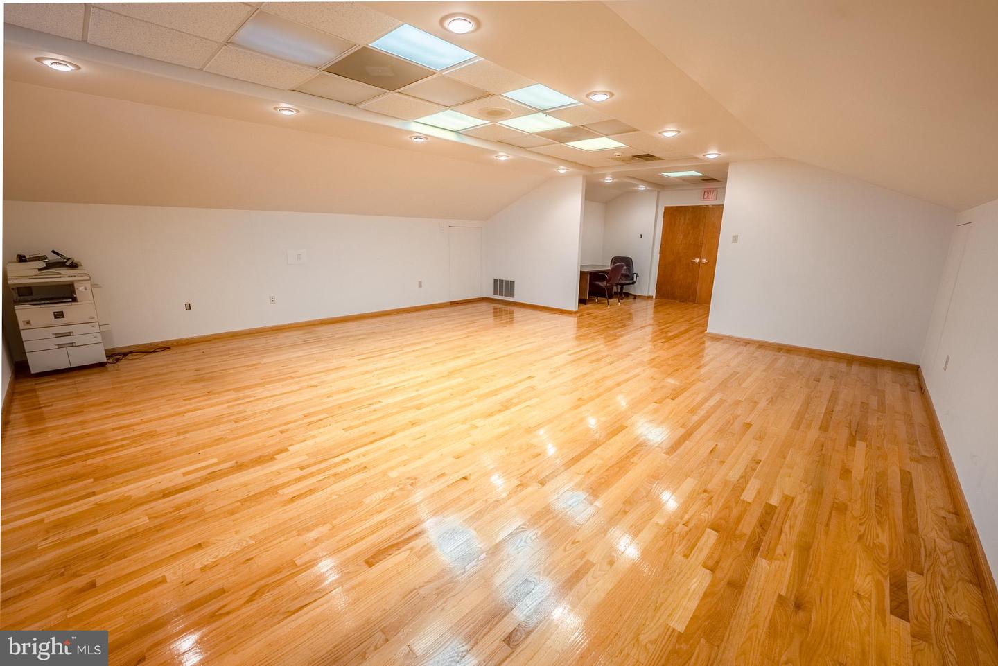 2708 Commerce Way #401 Property Photo 6