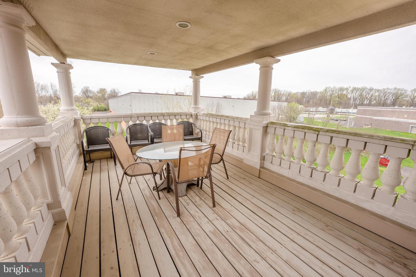 2708 Commerce Way #401 Property Photo 15