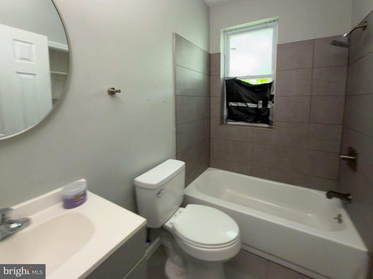 826 N Union St Property Photo 10