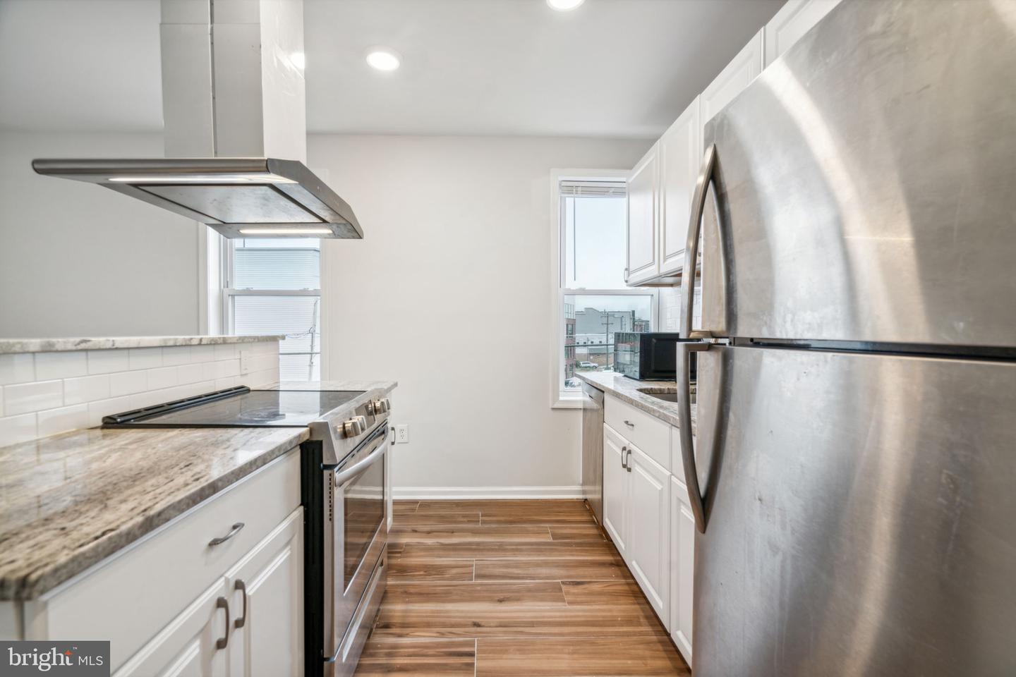 1701 POINT BREEZE AVE #NUMBER 3 Property Photo 1