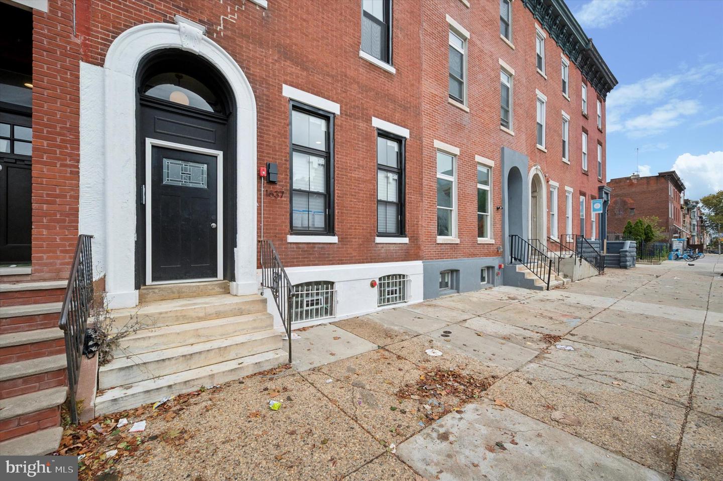 1637 W Girard Ave #1 Property Photo 17