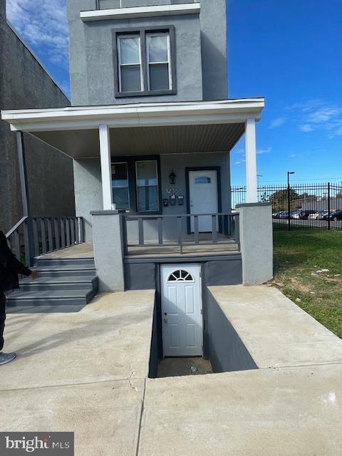 3236 N 17th St Property Photo 2