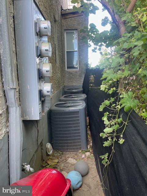 3236 N 17th St Property Photo 24