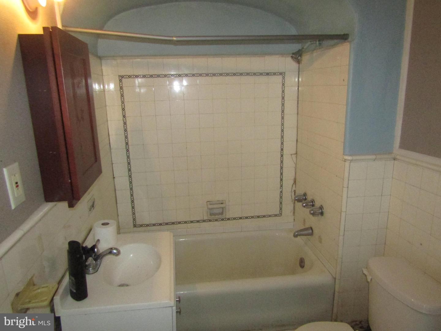 1827 W Rockland St Property Photo 15