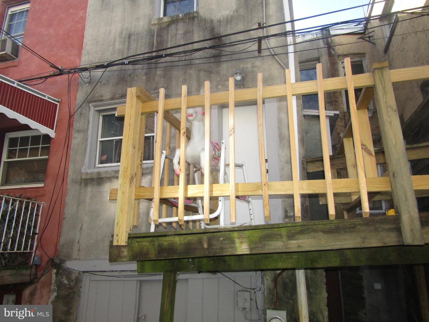1827 W Rockland St Property Photo 22