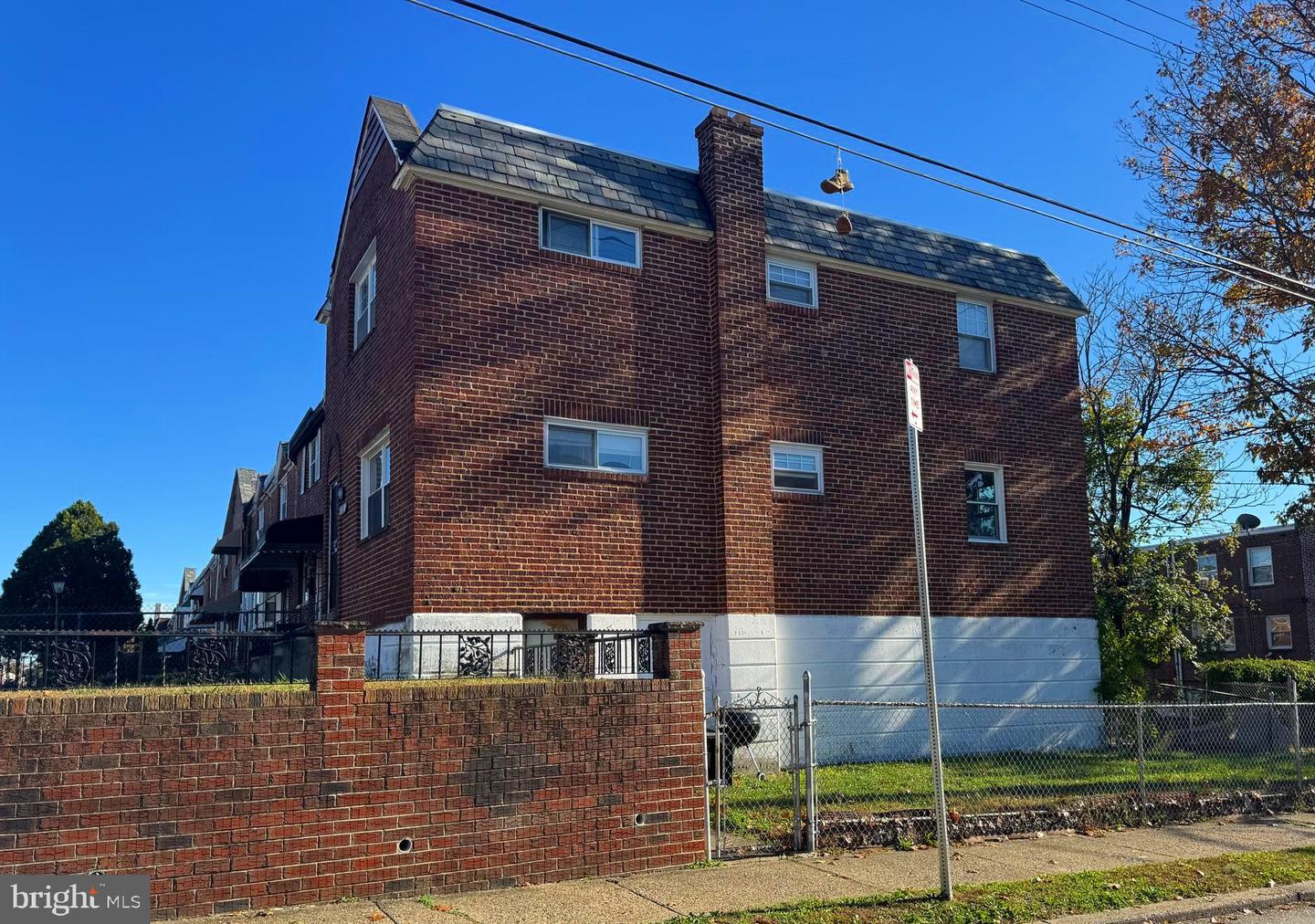 7736 Gilbert St Property Photo 12