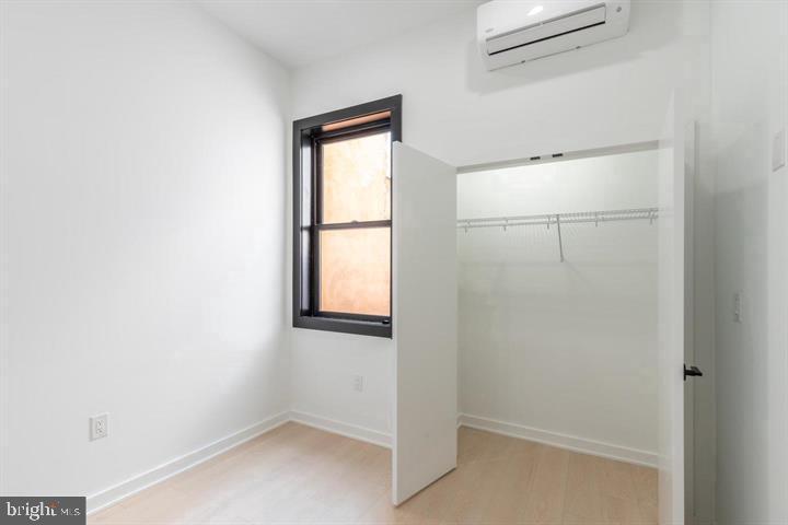 2414 Frankford Ave Property Photo 18