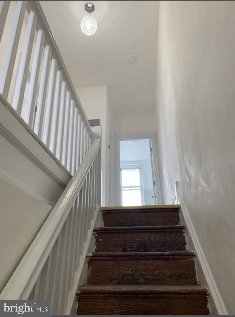 5849 Ludlow St Property Photo 9