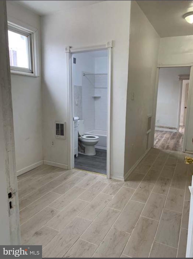 5849 Ludlow St Property Photo 11