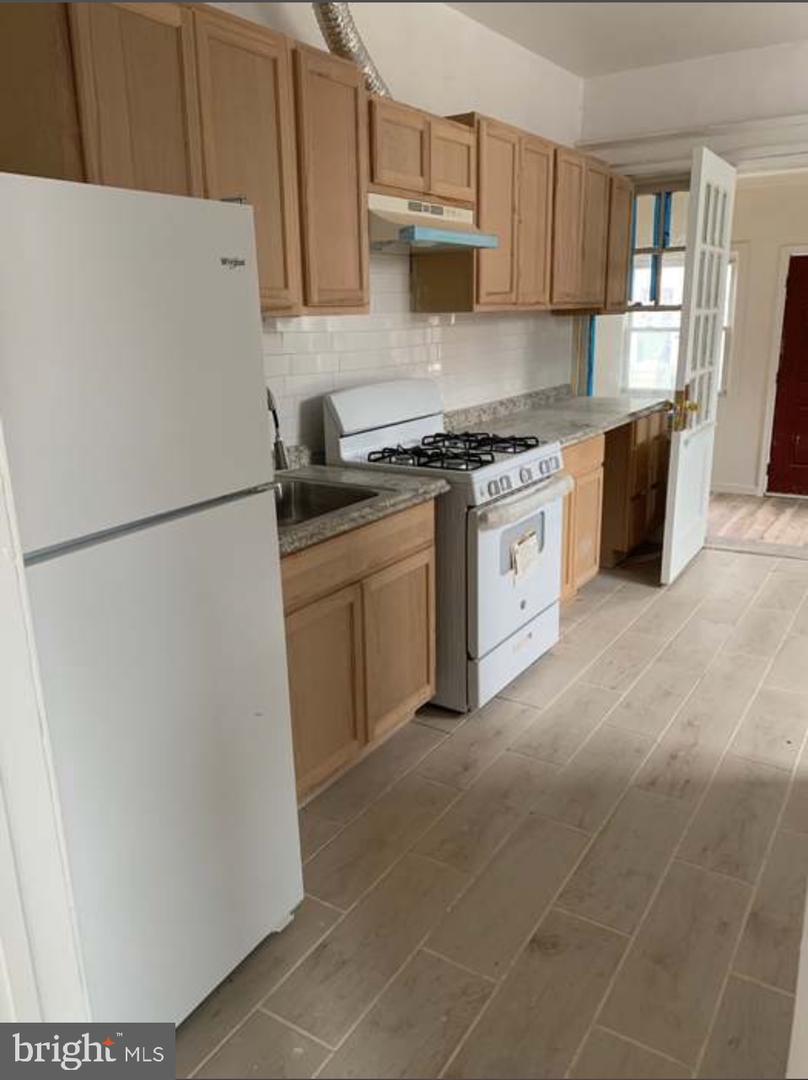5849 Ludlow St Property Photo 15