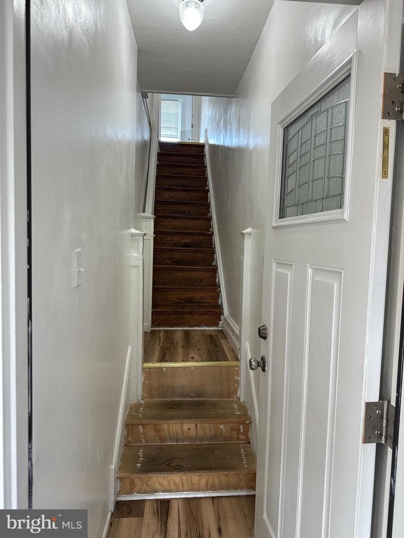 5849 Ludlow St Property Photo 17