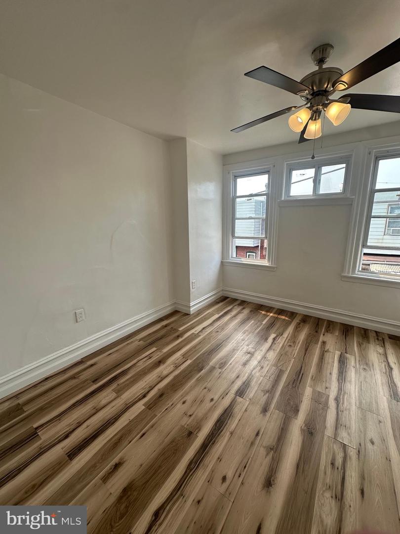5849 Ludlow St Property Photo 42