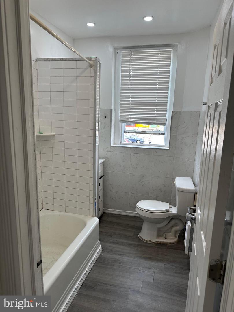 5849 Ludlow St Property Photo 44