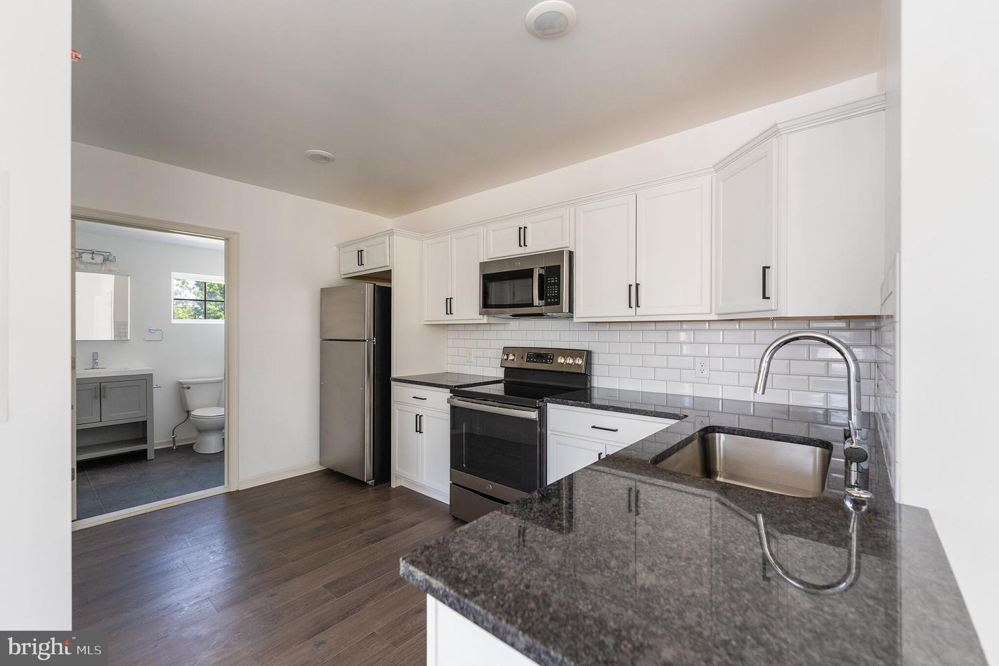 7105 Ridge Ave #b1 Property Photo 1