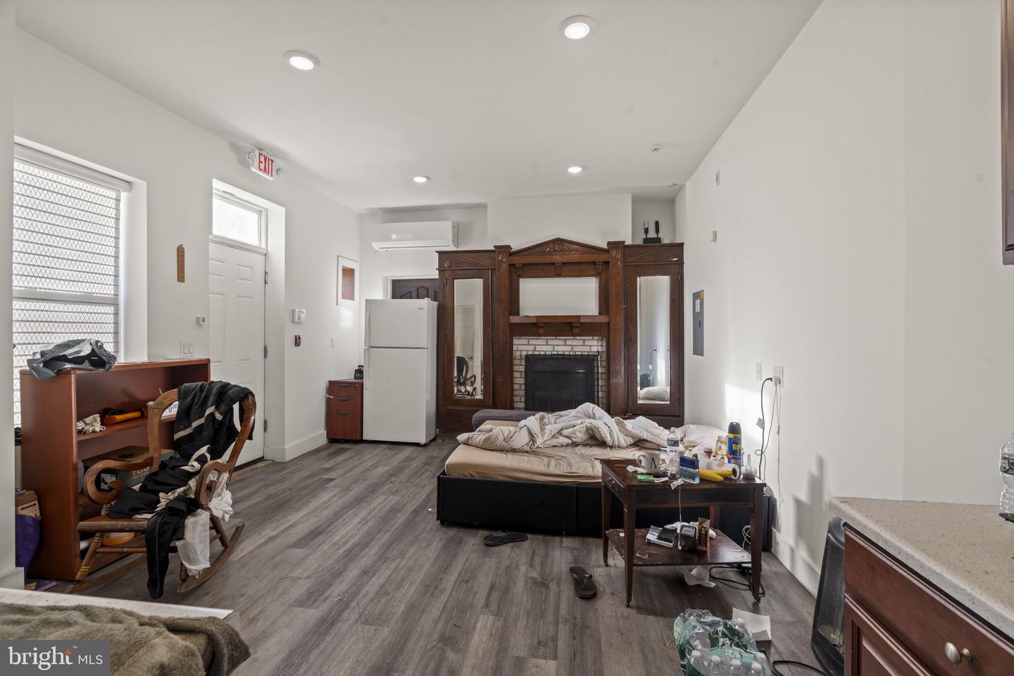 3654 Richmond St Property Photo 19