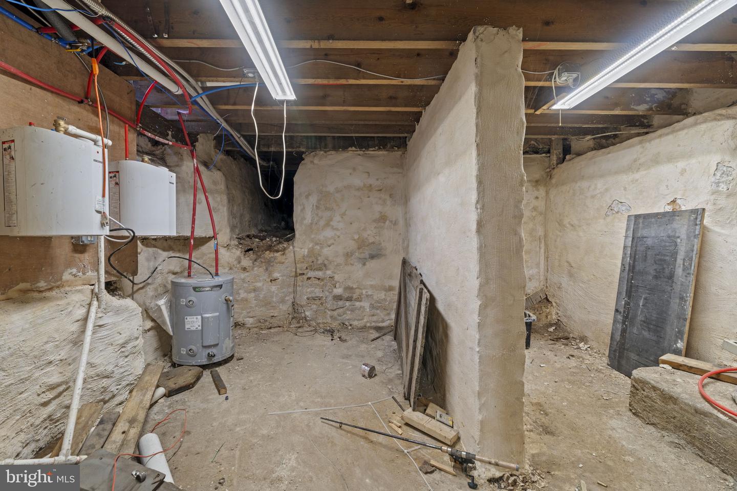 3654 Richmond St Property Photo 34
