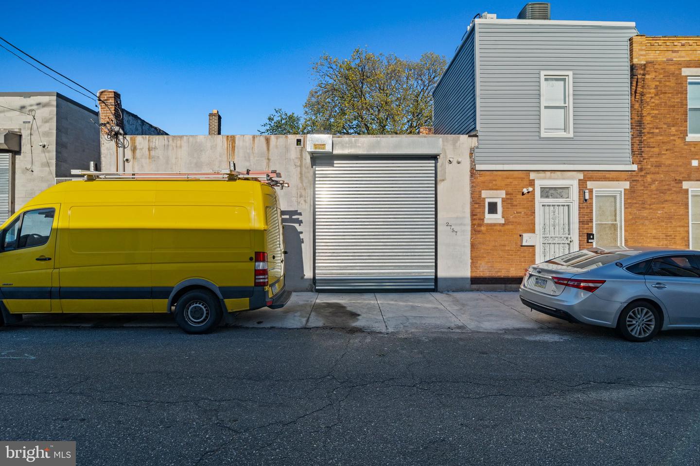 2757 Pickwick St Property Photo 1