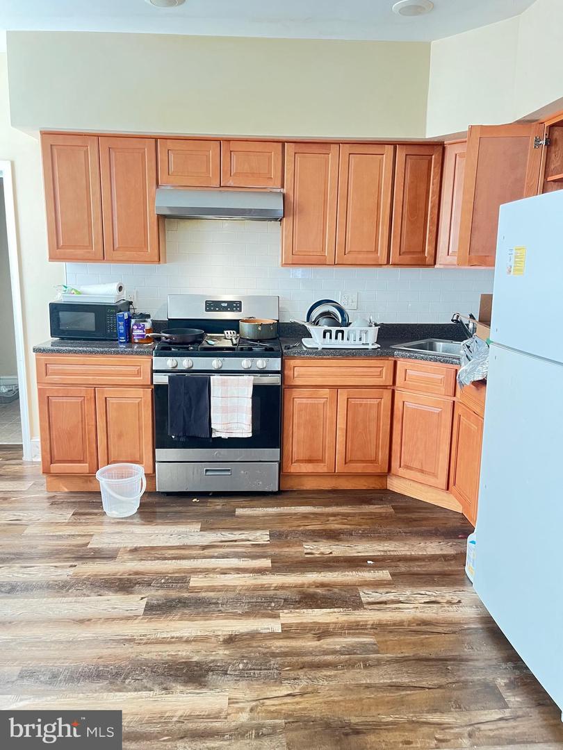 6623 Yocum St Property Photo 3
