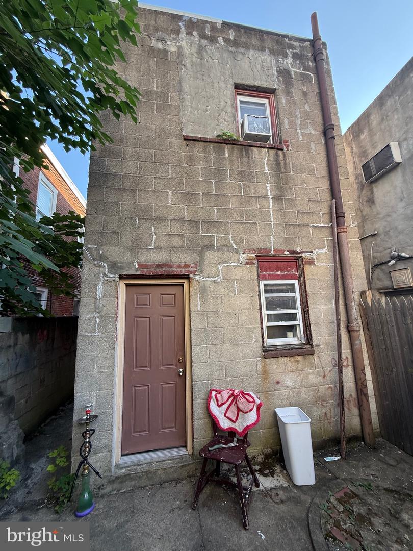 1715 Wharton St Property Photo 11