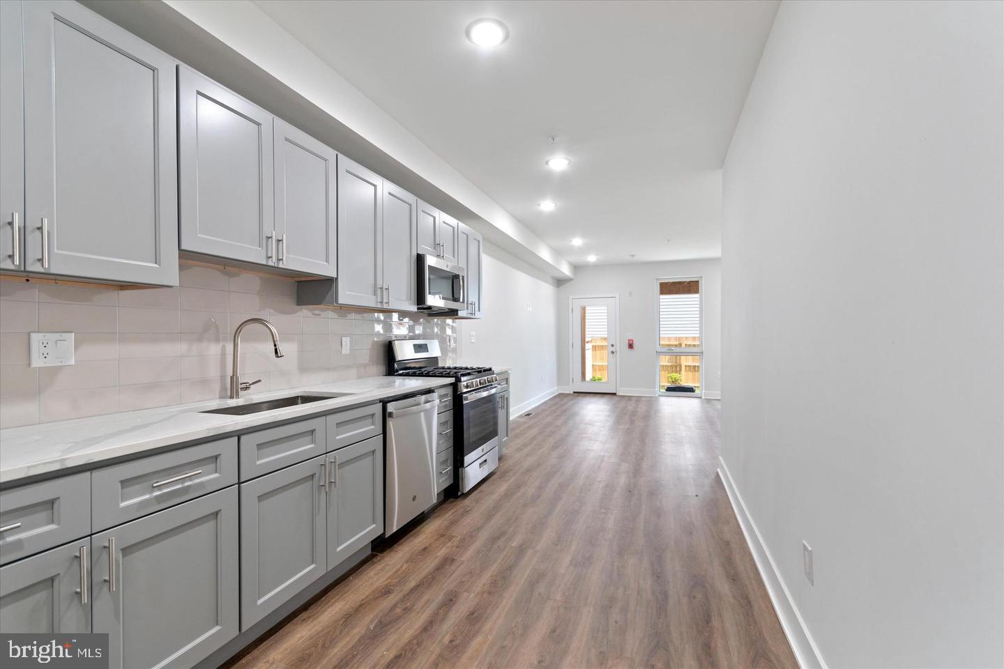 321 W Berks St Property Photo 15