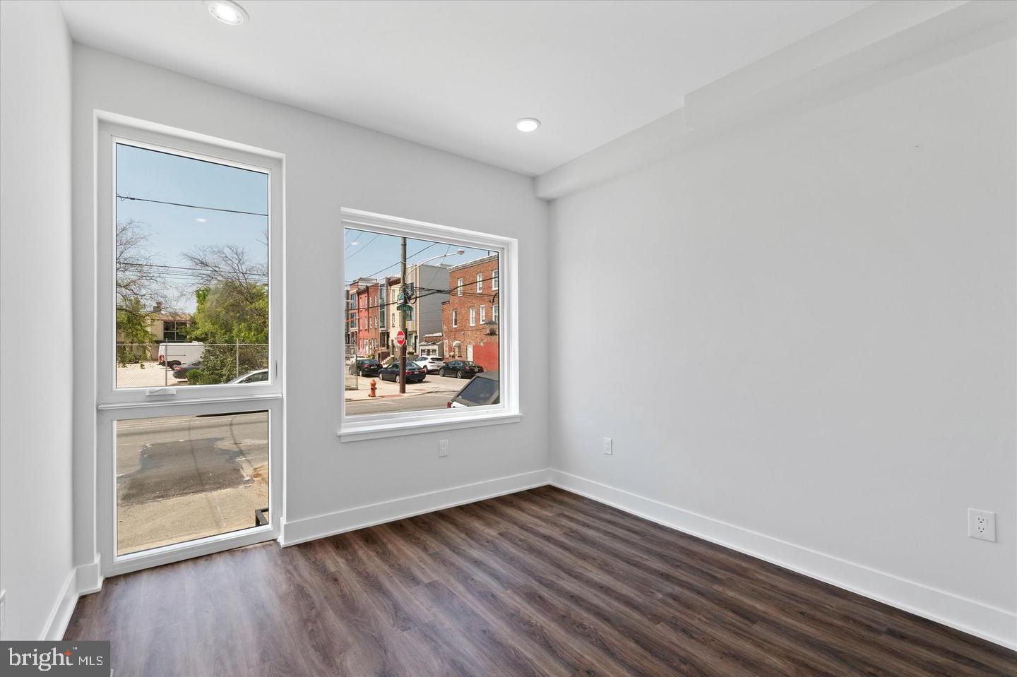 321 W Berks St Property Photo 17