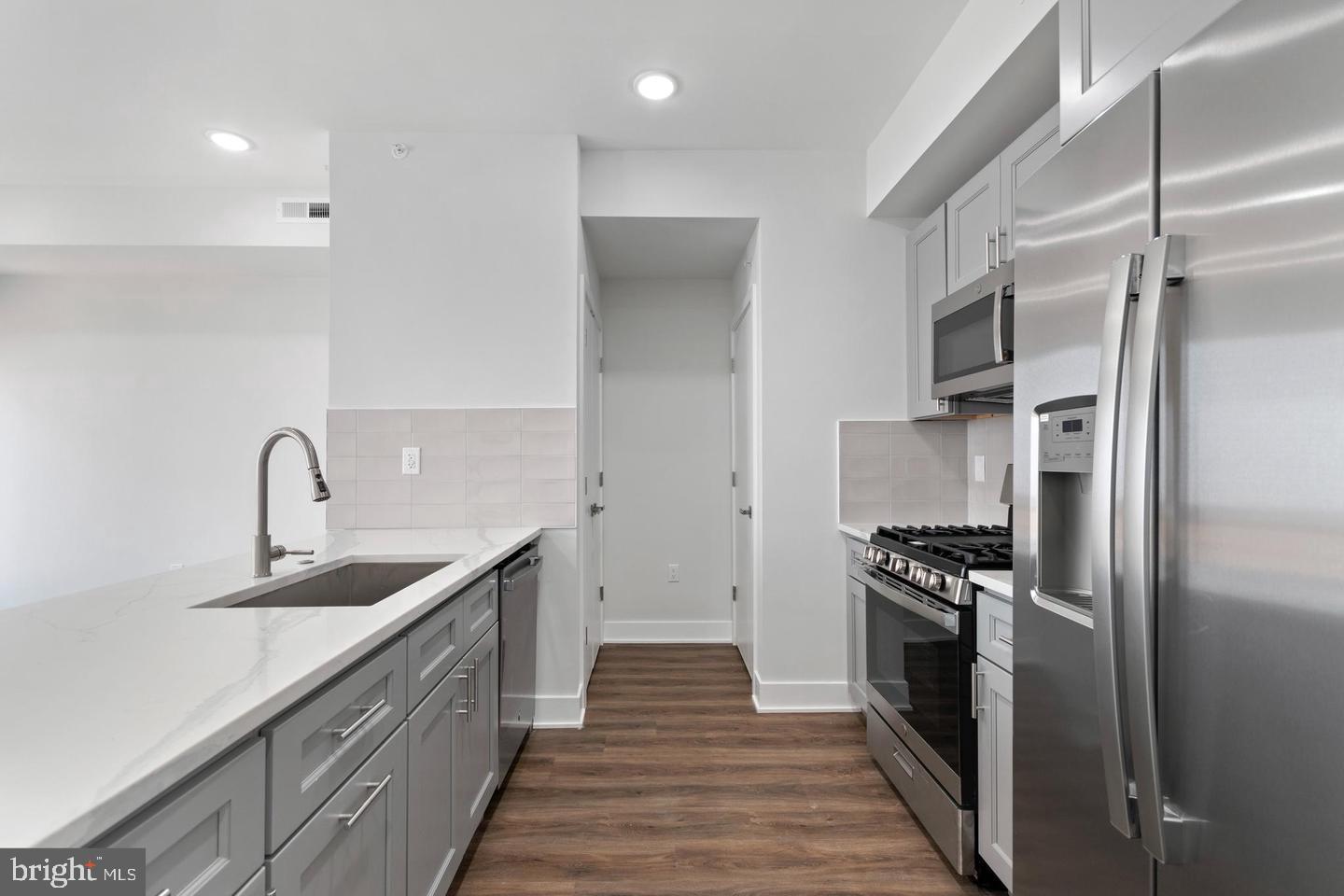 321 W Berks St Property Photo 28