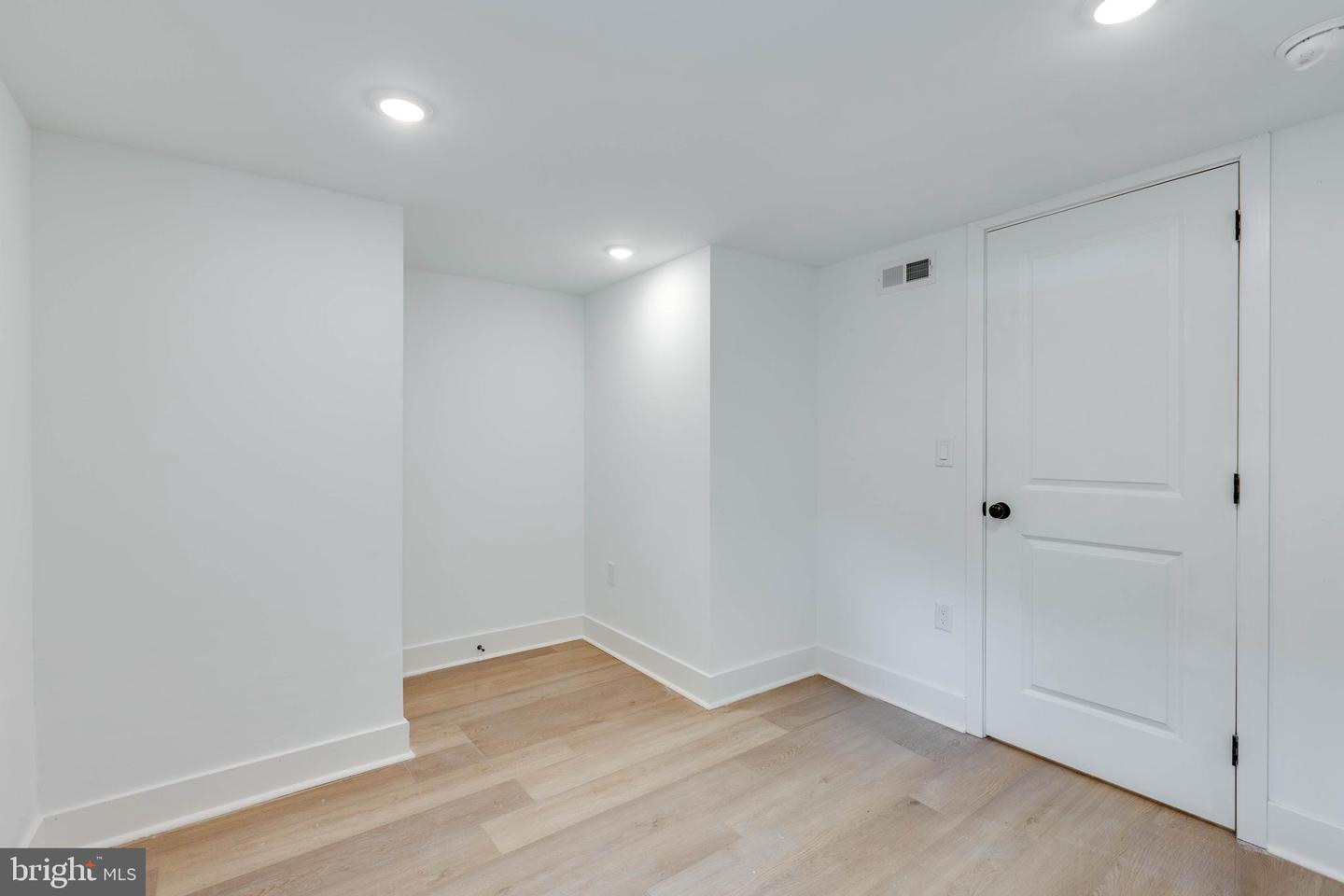 4220 Baltimore Ave Property Photo 8