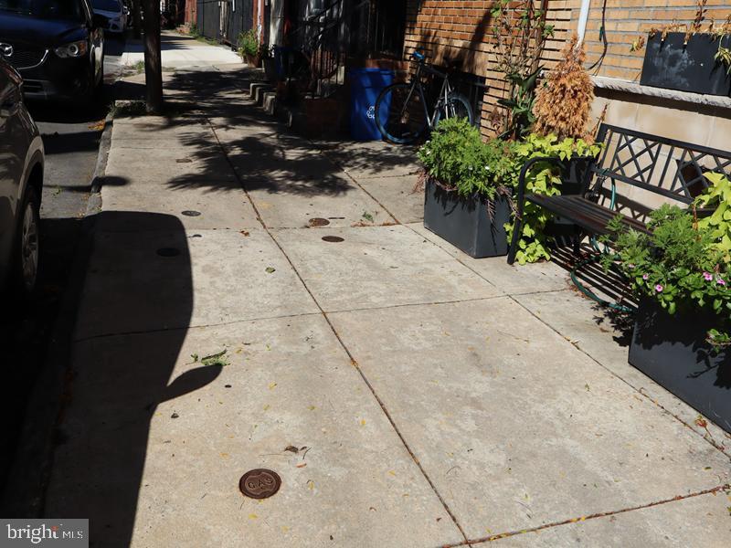 1815-00 Bainbridge St #2 Property Photo 7