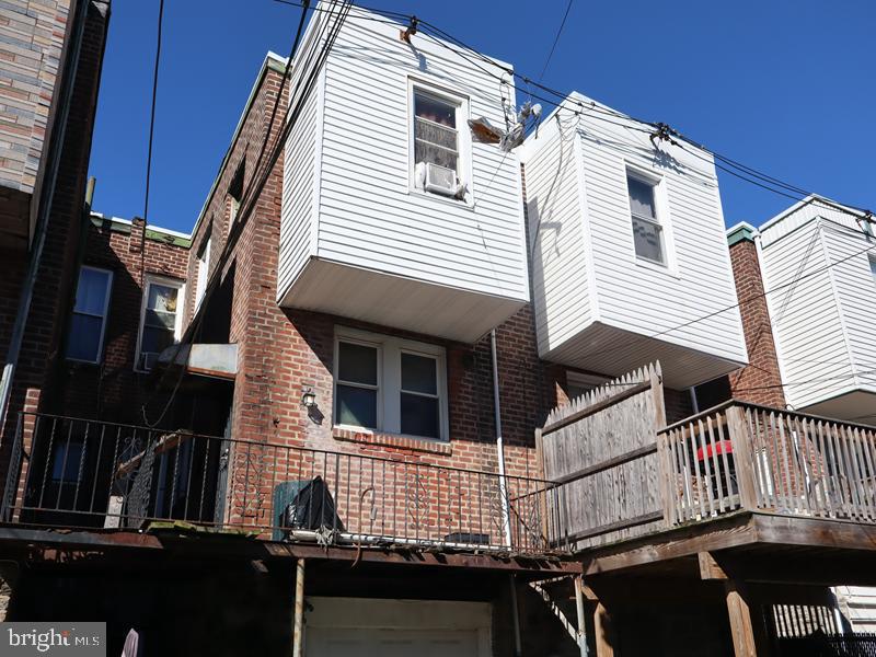 6629 N Gratz St Property Photo 5