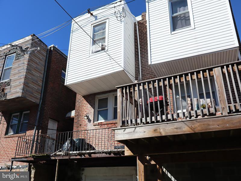 6629 N Gratz St Property Photo 8