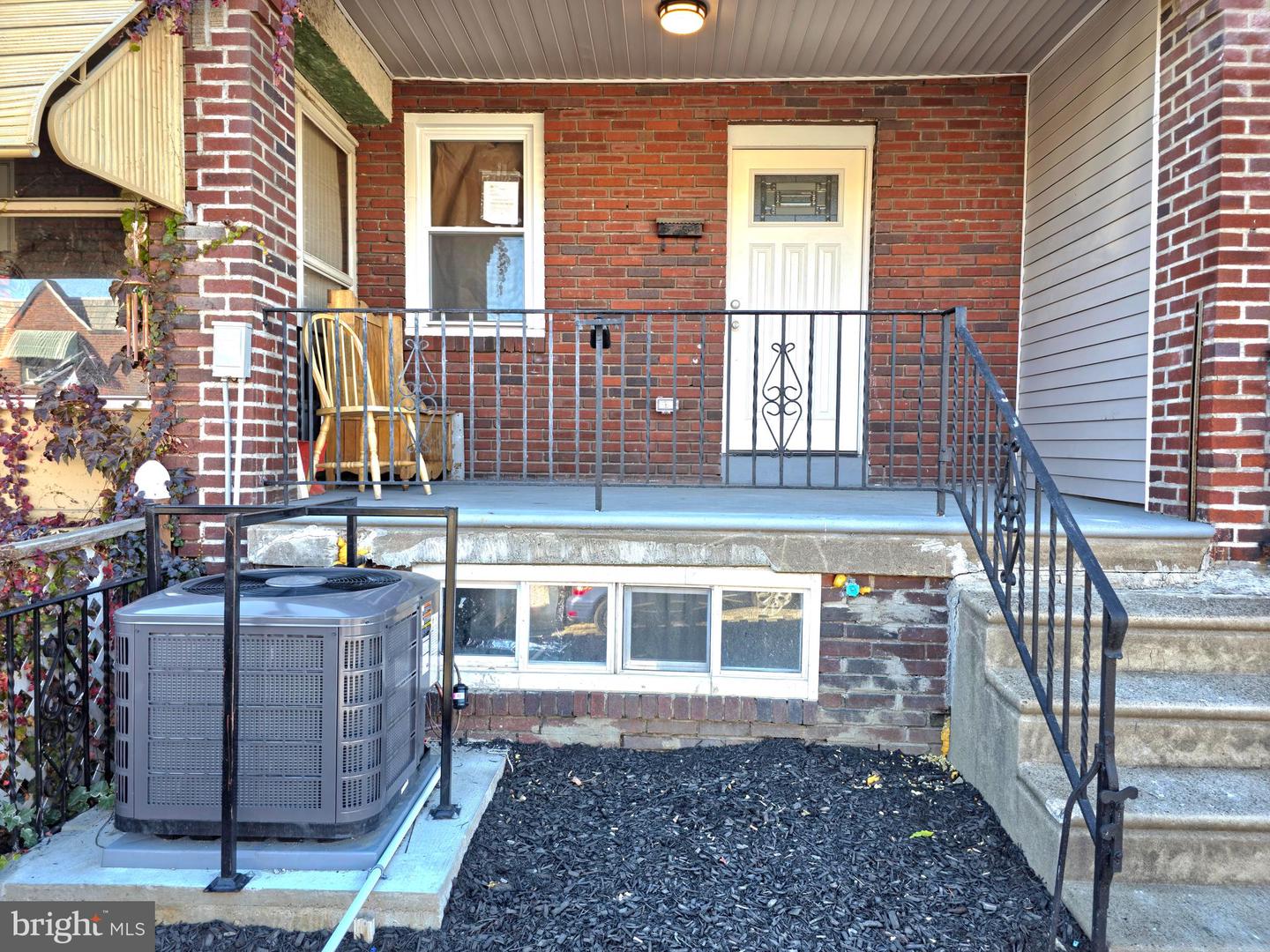 3934 Howland St Property Photo 1