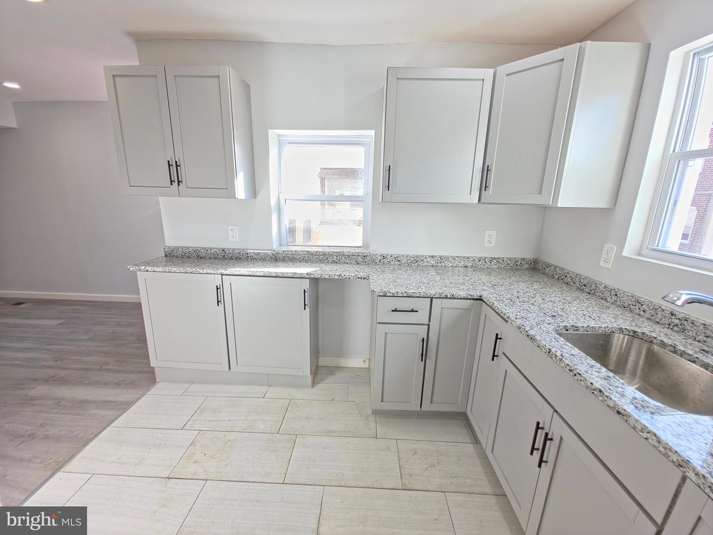 3934 Howland St Property Photo 13