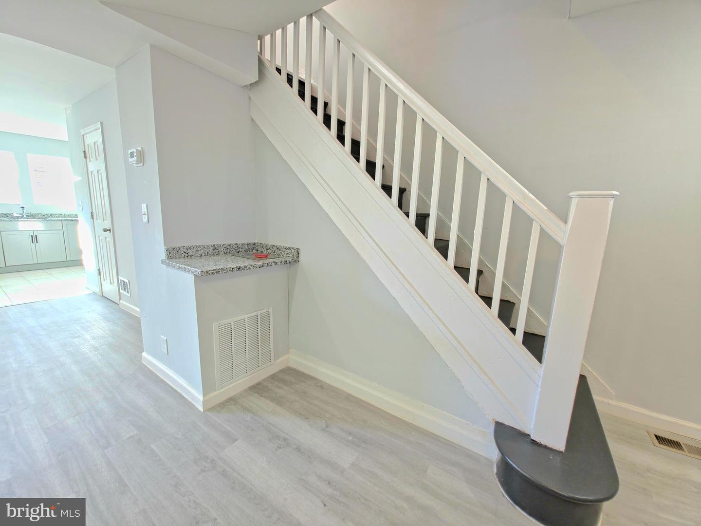 3934 Howland St Property Photo 15