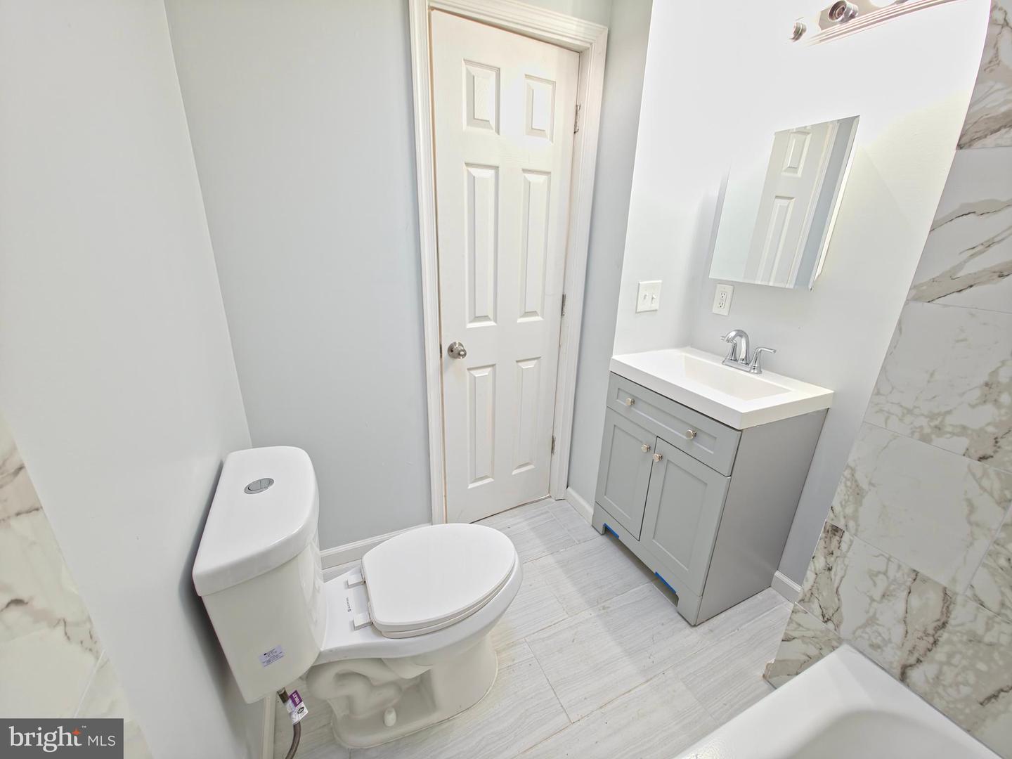 3934 Howland St Property Photo 21