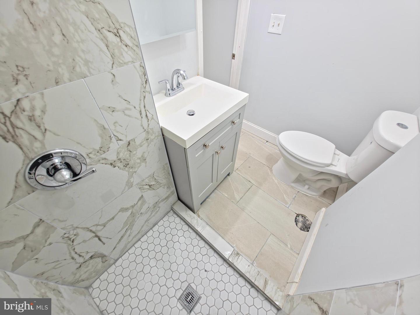 3934 Howland St Property Photo 33