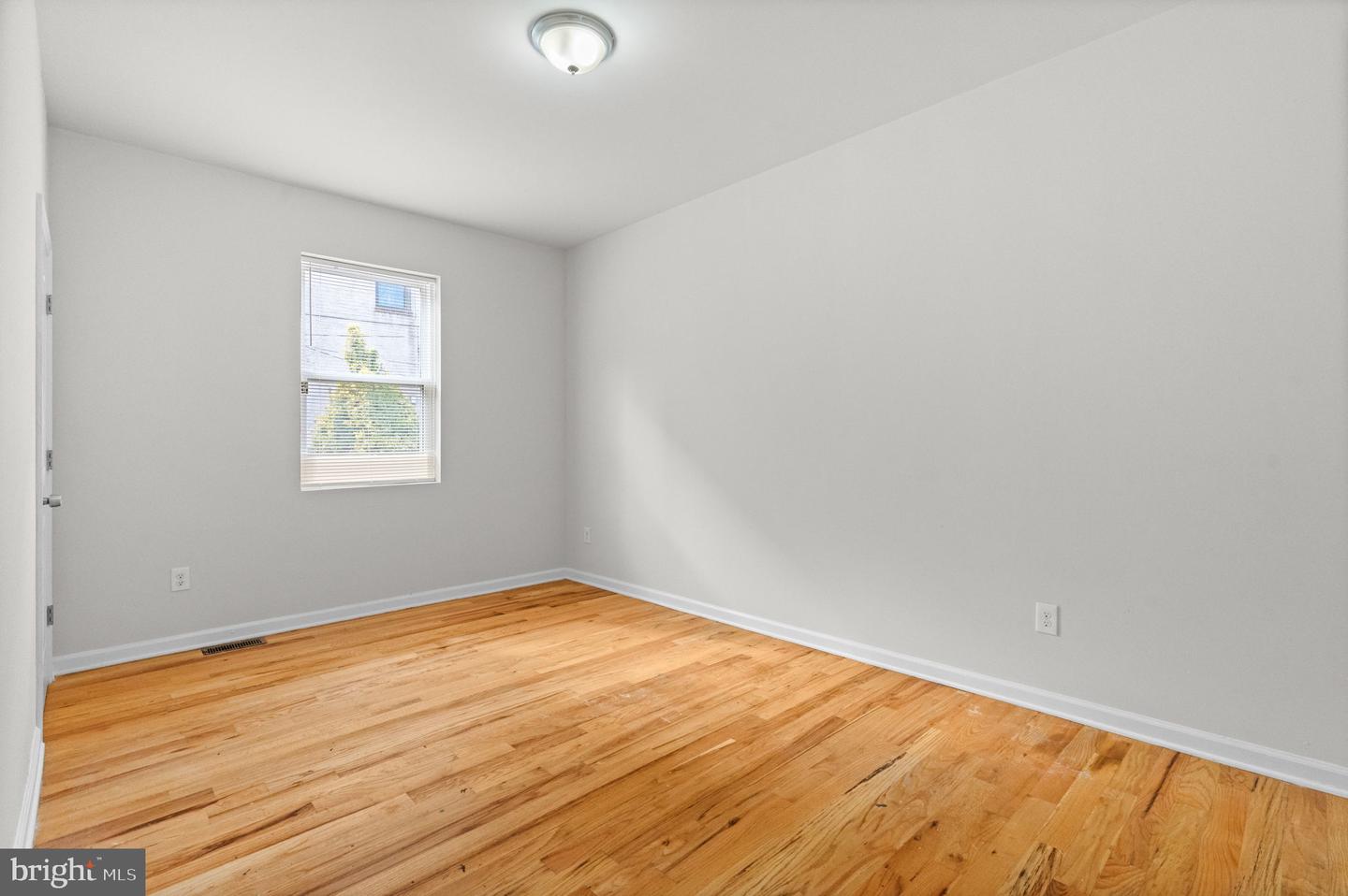 2106 N 17th St Property Photo 2
