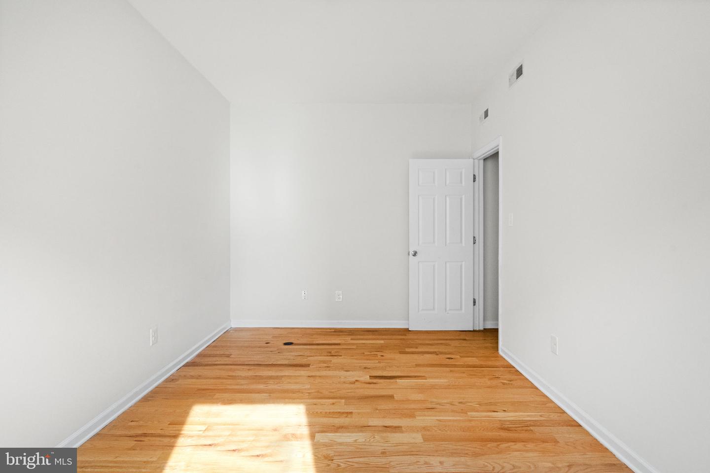 2106 N 17th St Property Photo 64