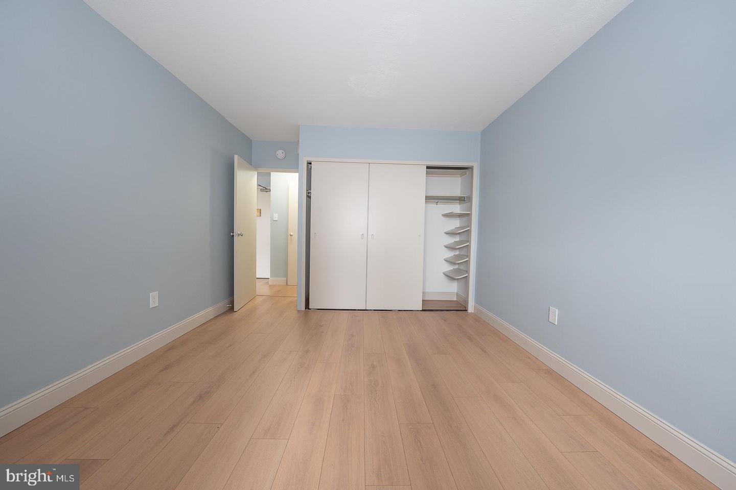 118 S 21st St #1007 Property Photo 8