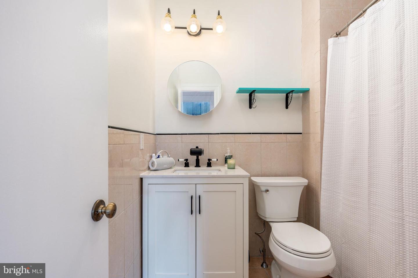 250 S 13th St #3e Property Photo 17