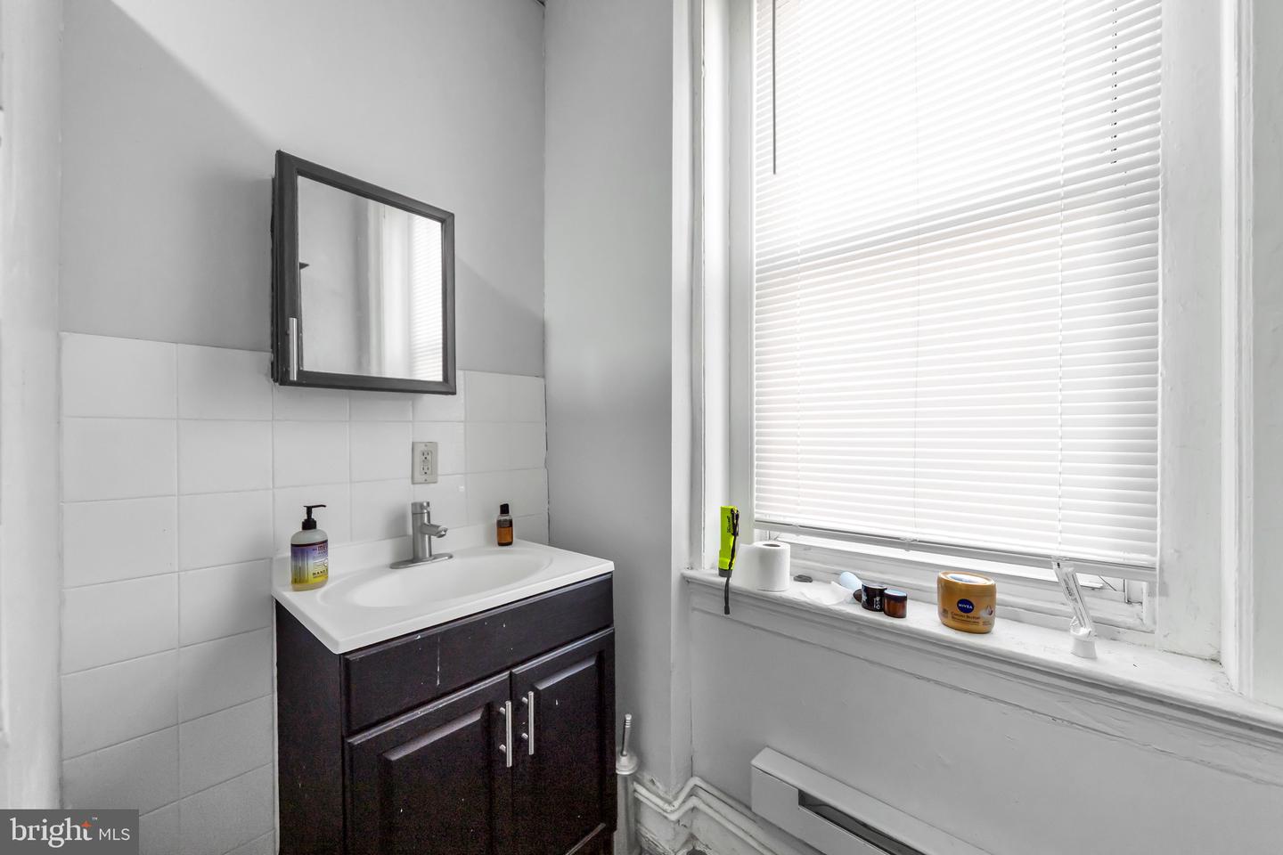 5853 Market St Property Photo 12