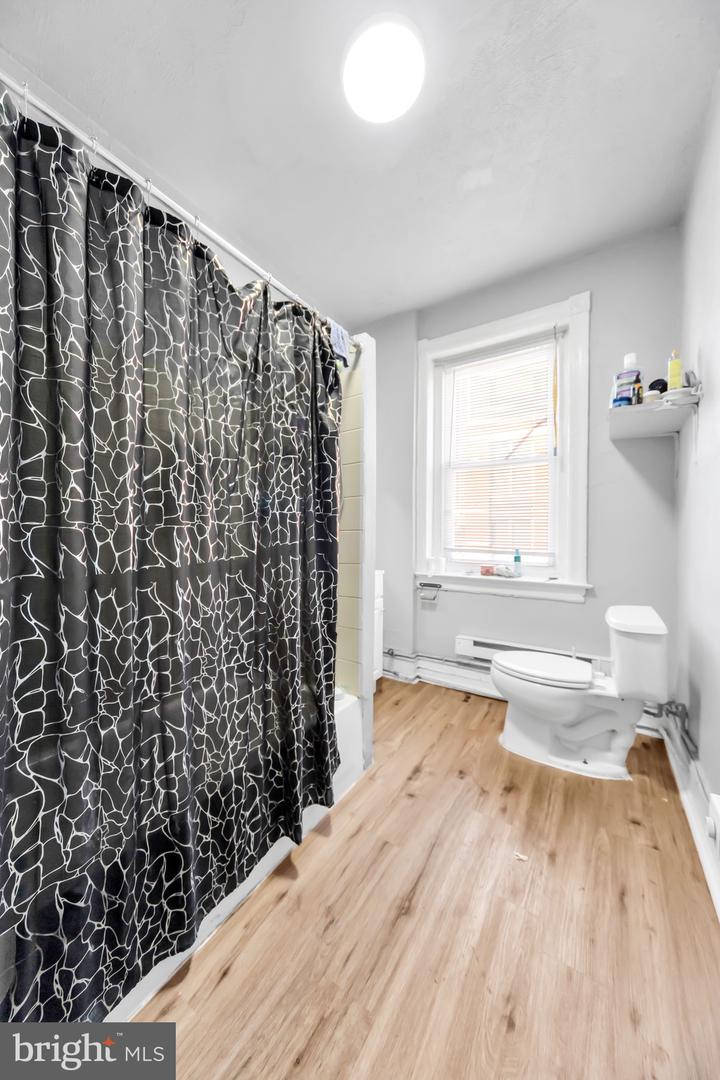 5853 Market St Property Photo 29