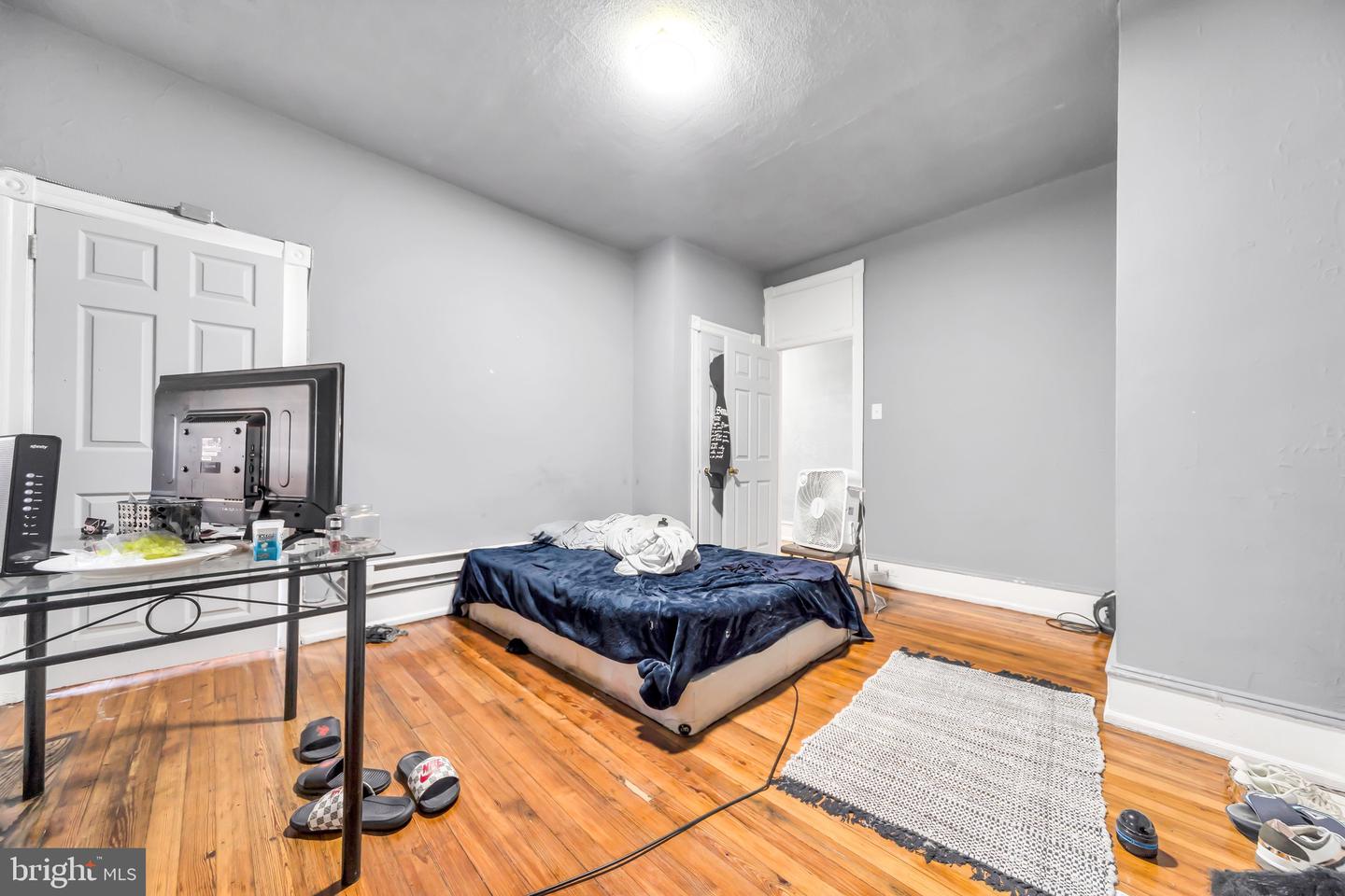 5853 Market St Property Photo 34