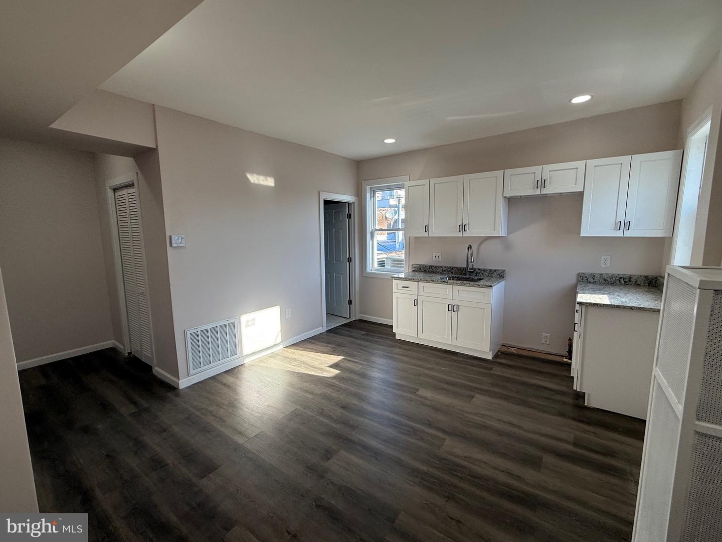 2537 E Auburn St #2 Property Photo 6