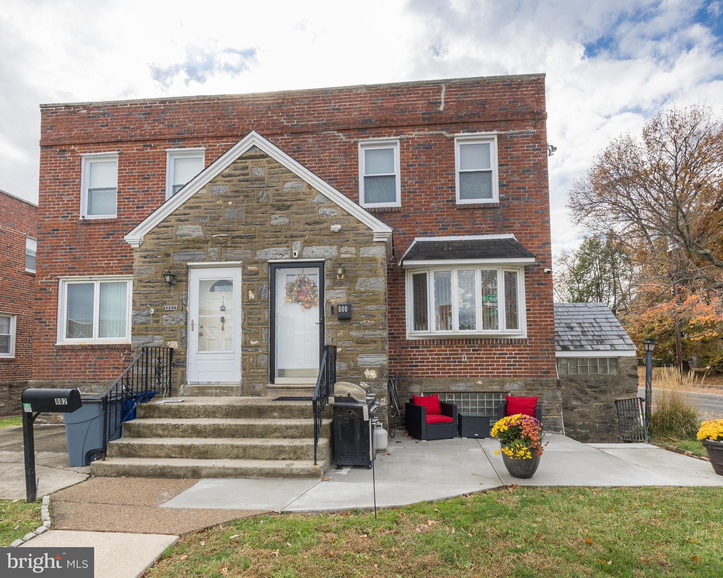 800 Disston St Property Photo 1