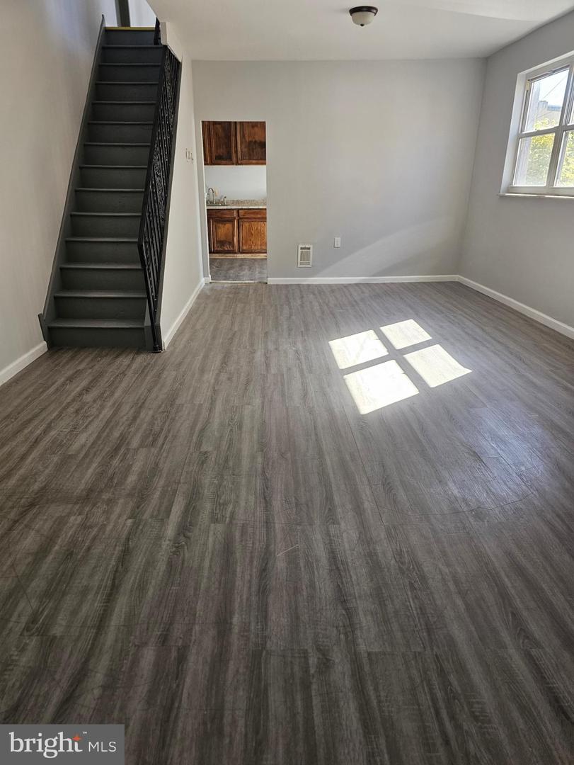 6713 Marsden St Property Photo 14