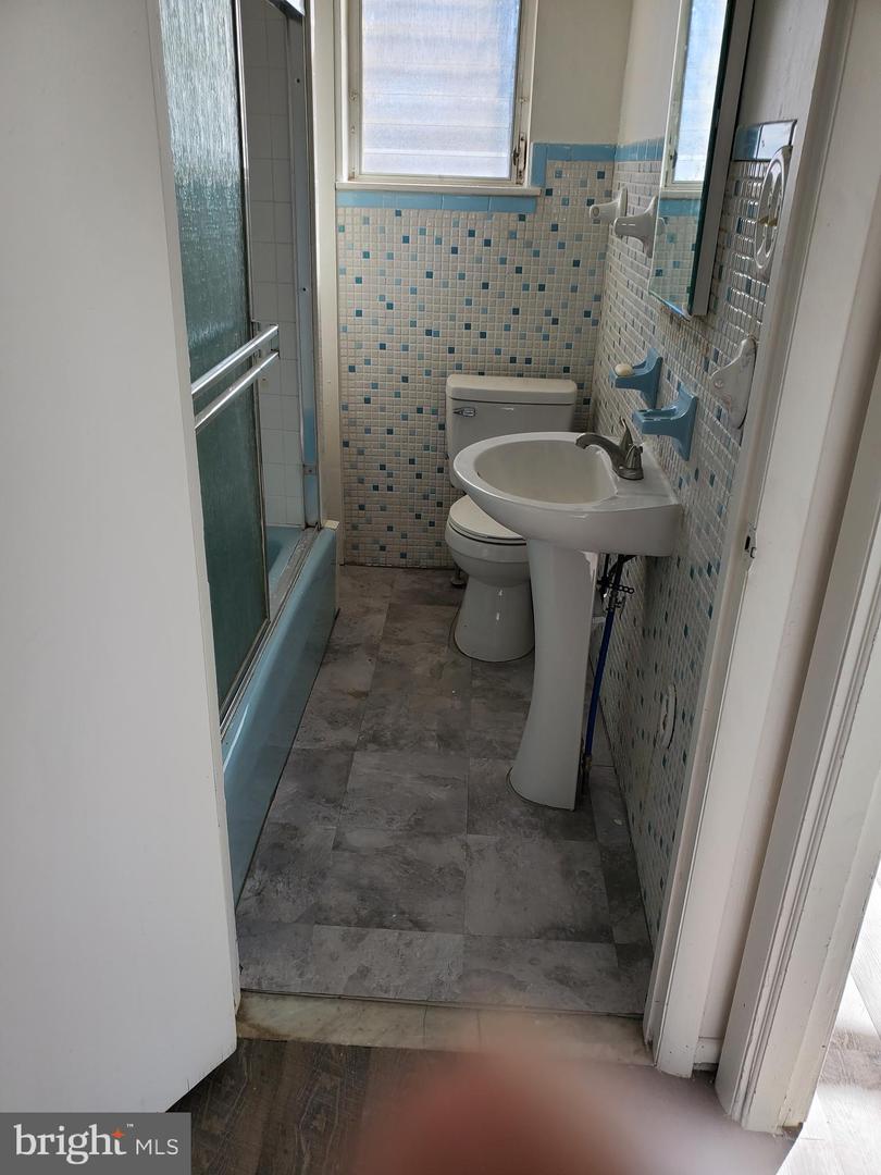 6713 Marsden St Property Photo 24