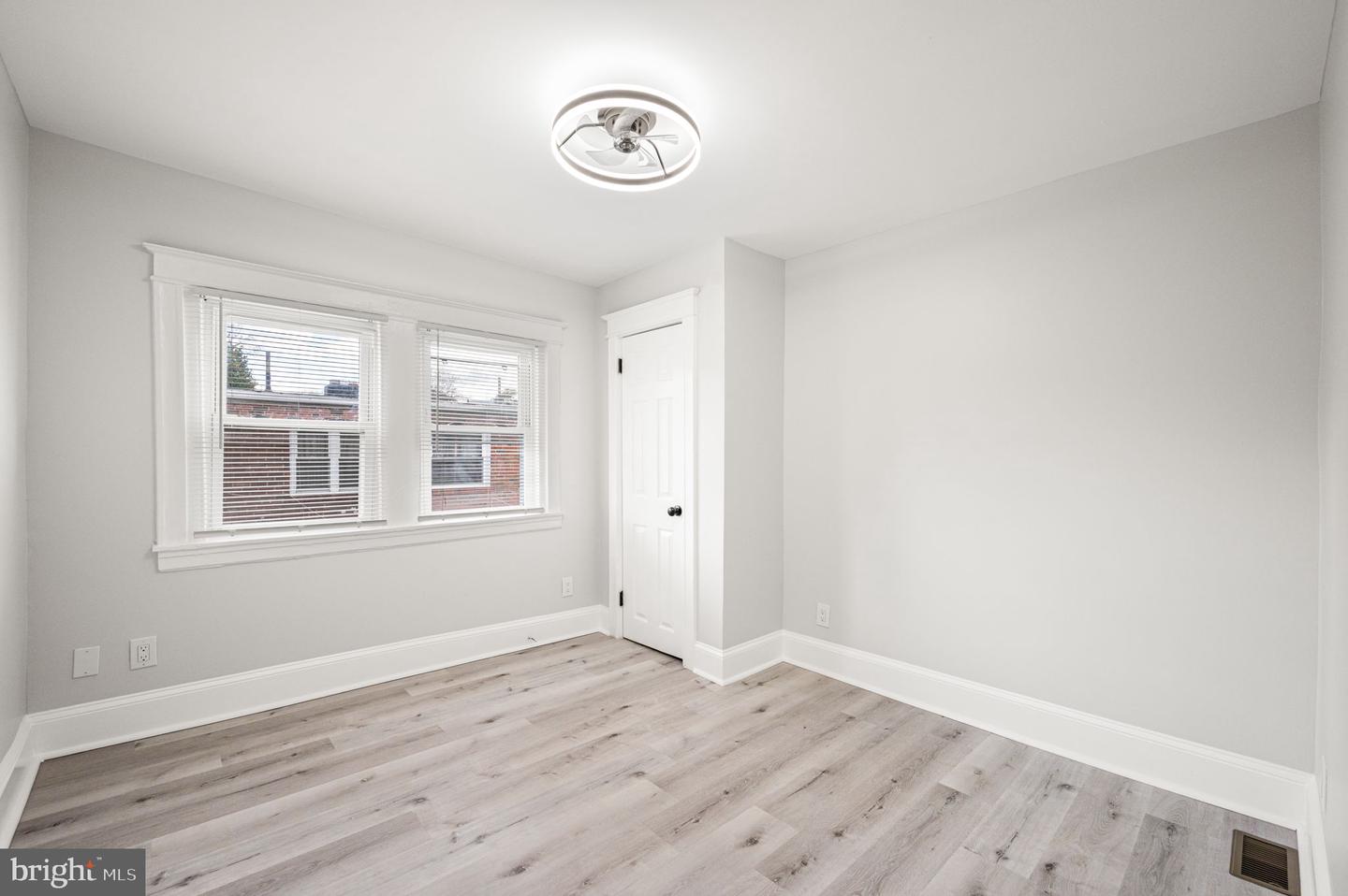 6478 Musgrave St Property Photo 13