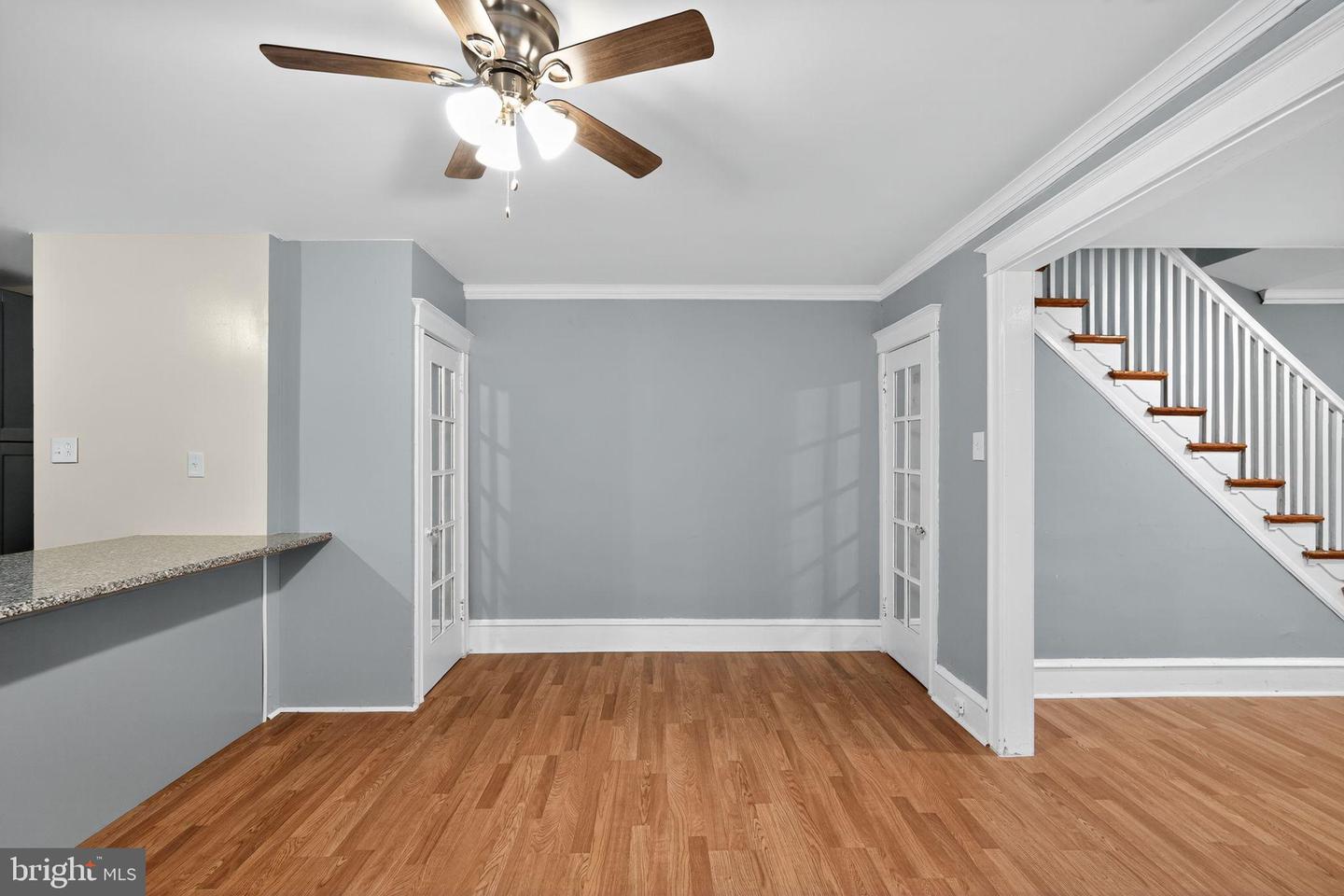5712 Sansom St Property Photo 6
