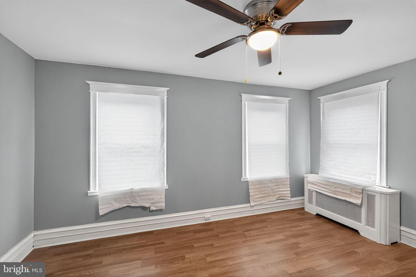 5712 Sansom St Property Photo 10